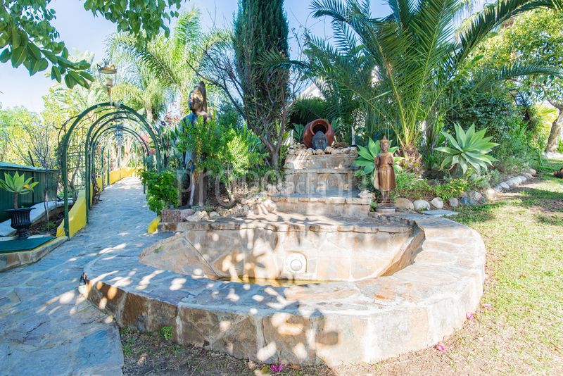 Foto 5a484804-da89-4942-af39-a5c17a45bd88. Casa a altos de Estepona Estepona