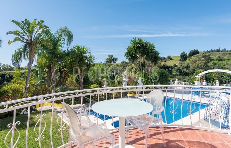 Foto b14d4299-5db4-434c-83b9-3344003f2f61. Casa a altos de Estepona Estepona