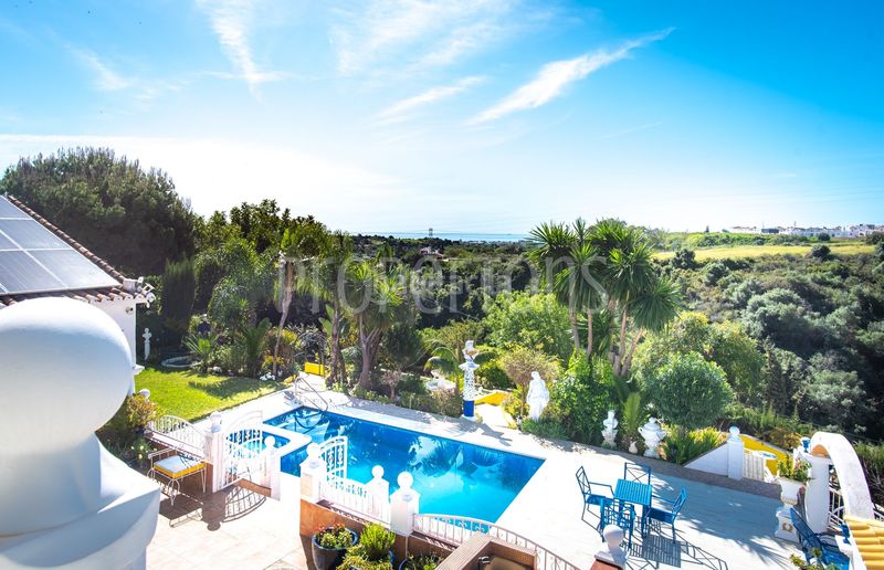 Foto fec6ed1f-577e-4e4f-9bac-26a8acacbfbb. Casa a altos de Estepona Estepona