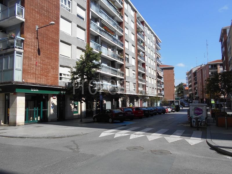 Foto 531739fd-6461-4cfb-8635-668be1a9d14c. Local comercial a Erandio