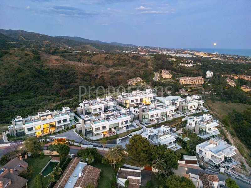 Foto 9dd45fcb-473b-4874-8e6e-6c72e187ce4c. Casa adosada en Bello Horizonte - Lindasol Marbella