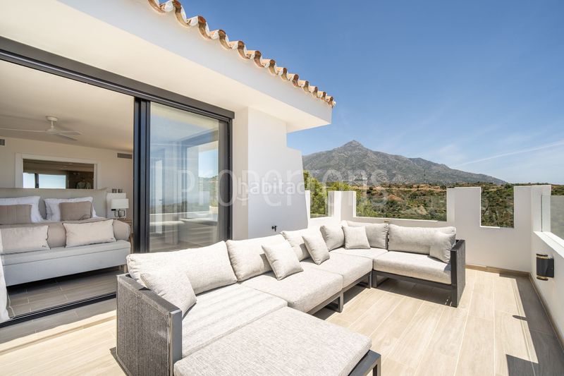 Foto 2041159c-7e54-49f8-b31c-0d7614dfac5a. Casa a Los Naranjos Marbella