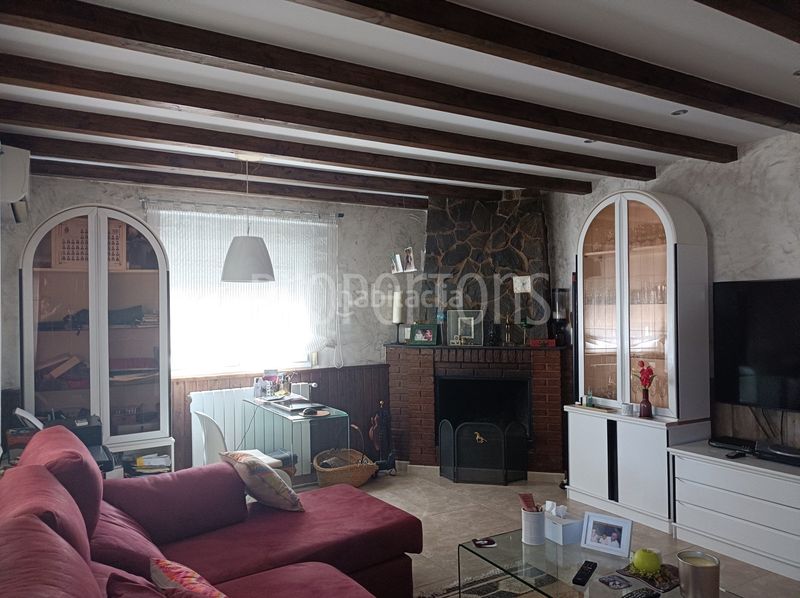Foto c43d1588-3ea3-4d7e-90ff-d75681eb7ed5. Casa a Sax