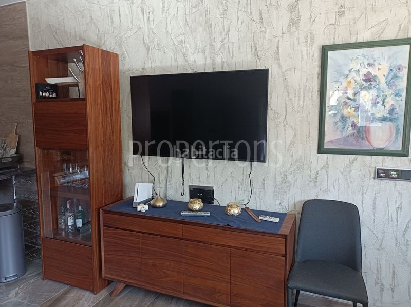 Foto f06f06b1-d1ed-4c2a-88ef-5e4ca53fb2c3. Casa a Sax