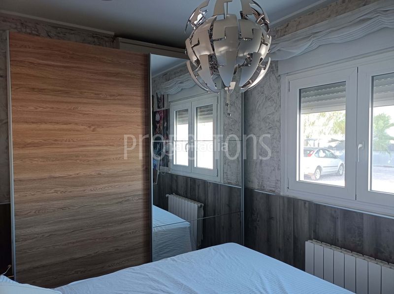 Foto f45a9915-24bd-49bc-973d-501d466e3cc2. Casa a Sax