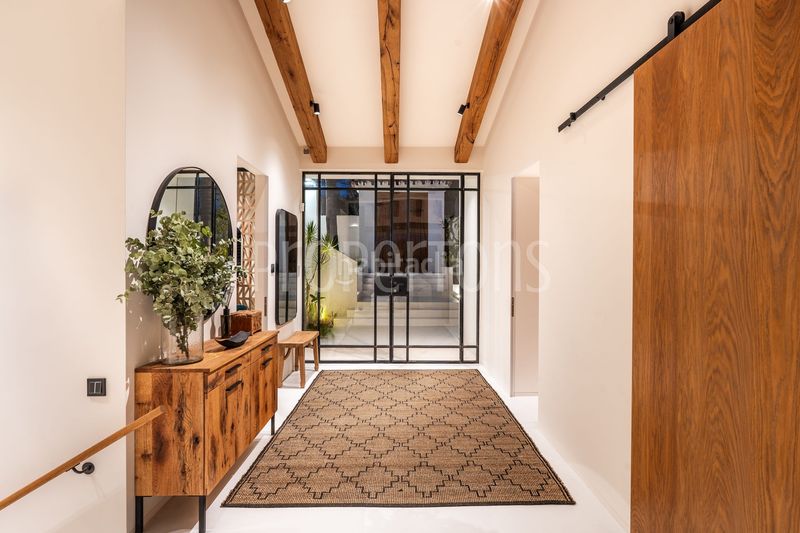 Foto ffbe54fe-52d1-484e-a52d-f62420ab5731. Casa en Los Naranjos Marbella
