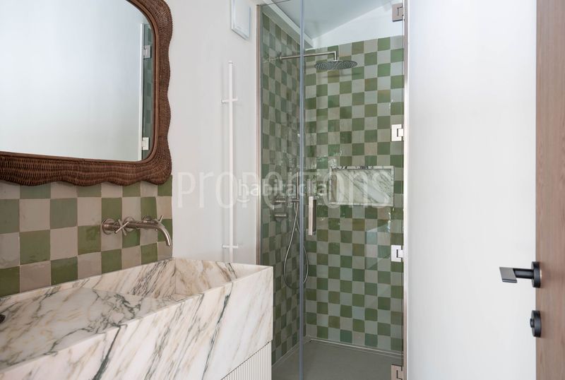 Foto b828cb30-d770-476d-a4df-744bc7f4f883. Casa a Las Lomas de Río Verde Marbella