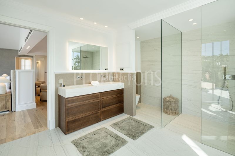Foto a50572ff-c6ff-41b6-b966-95d137ebdcf7. Casa a Puerto Banús Marbella