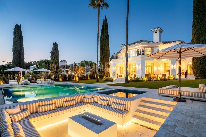 Foto f88edfef-f55e-4571-b4ea-4fe4c437a25a. Casa a Puerto Banús Marbella
