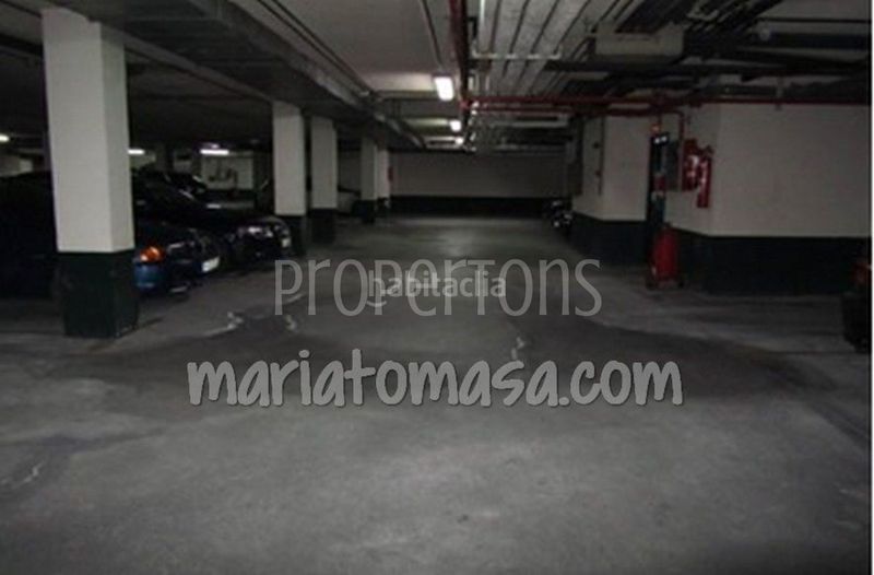 Foto 68821675-475a-48a2-8009-bfa906e355e4. Aparcament cotxe a Artatza-Pinueta-Pinosolo Leioa