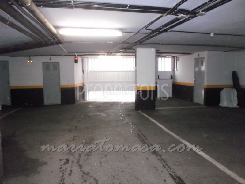 Foto 2440d558-c276-43e3-b683-19f01e5b33a3. Aparcament cotxe a Negurigane-Peruri Leioa