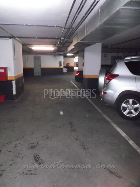 Foto ad89468a-5b49-4a7b-992d-e755ce1495ed. Aparcament cotxe a Negurigane-Peruri Leioa