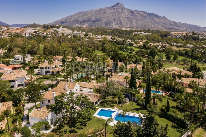 Foto bf266047-5cd0-4f44-ba74-1c42968107cd. Casa a Los Naranjos Marbella