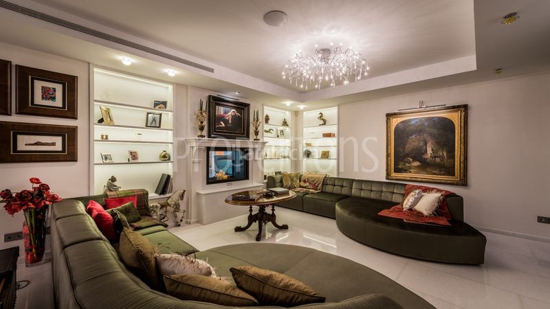 Foto d9aa4e3b-8f42-48d8-9e96-f9e7bef61175. Casa a Los Naranjos Marbella
