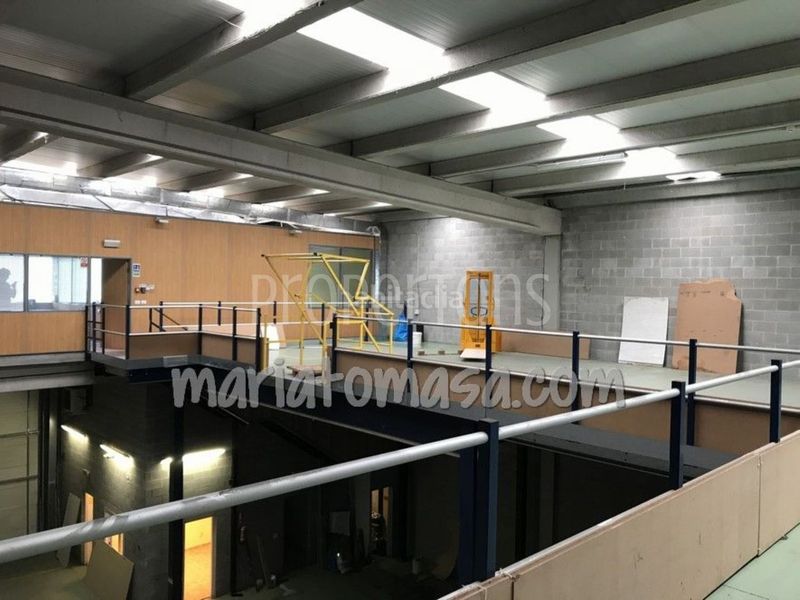 Foto f11e17ab-9de5-4e18-8a54-30577625bd0f. Nau industrial a San Miguel Basauri