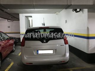 Car parking  Zona centro