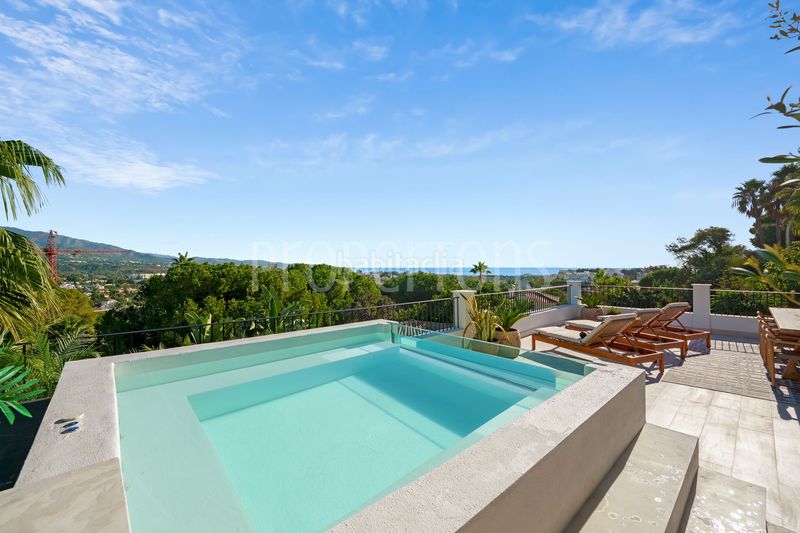 Foto 039ff66f-3c36-4478-b6ba-377545f6857b. Casa en Las Brisas Marbella