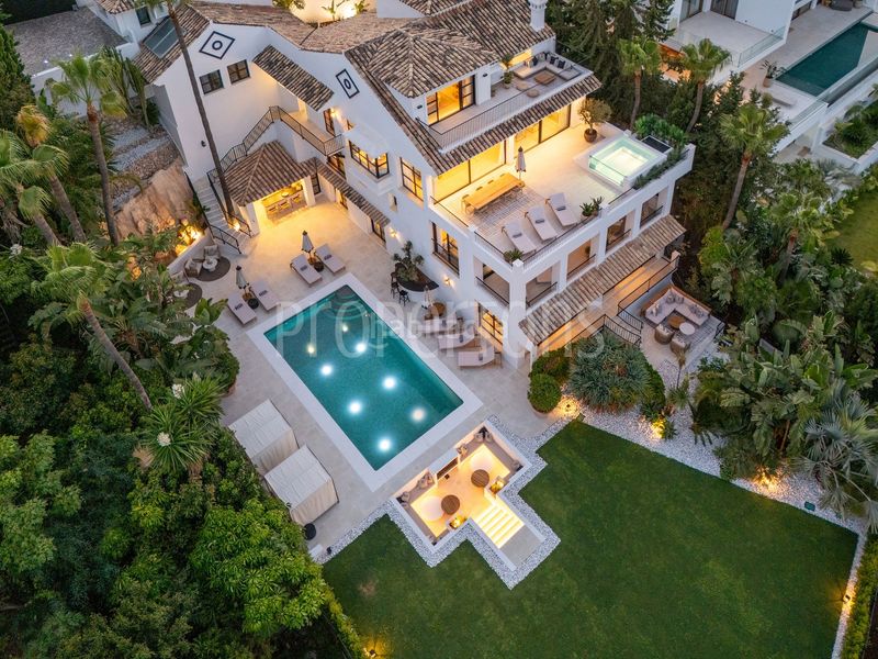 Foto 60156afe-17fd-4700-923c-699ad96a8876. Casa en Las Brisas Marbella