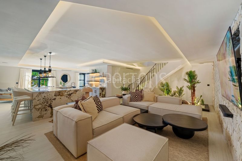 Foto bbcc293c-bfb5-4327-b897-b21207bab076. Casa en Las Brisas Marbella