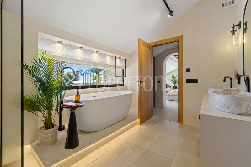 Foto f7849423-bcbf-4450-9995-455b9d4ad0ca. Casa en Las Brisas Marbella