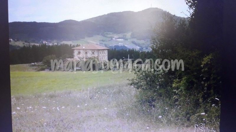 Foto 68d8b413-fc75-47c8-81d1-5e8bf0ffbf06. Edifici a Mendexa