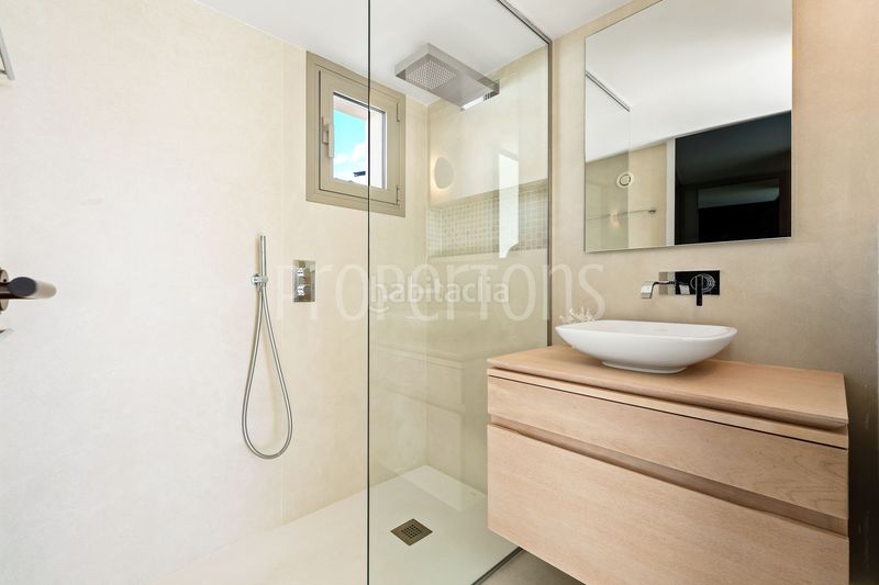 Foto a7fe0f2e-ef5c-4e77-ae8b-cc37aab04377. Ático en Los Naranjos Marbella