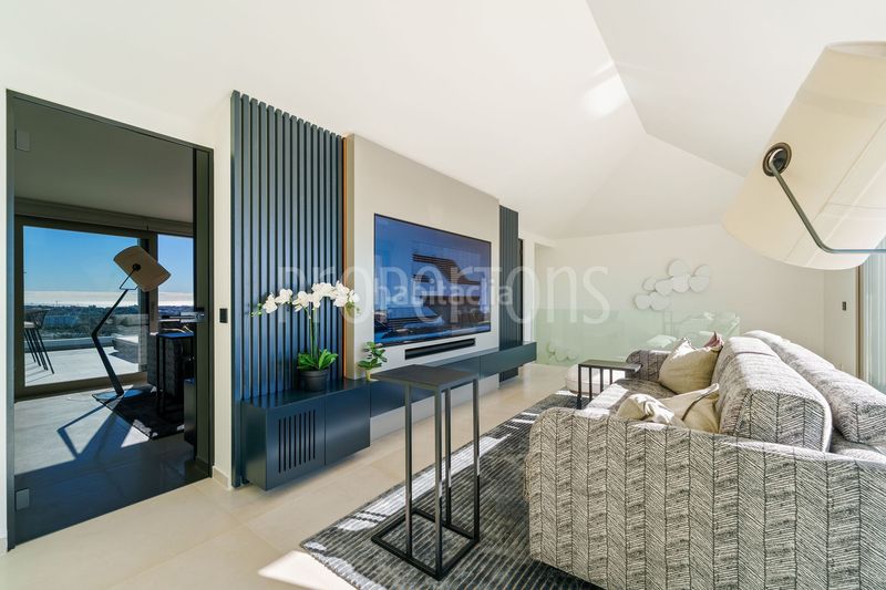 Foto aaf85f6e-0c87-499d-b61c-295993f218c4. Ático en Los Naranjos Marbella