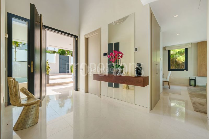 Foto 85c3f108-c630-4a63-9800-689bdd52c15c. Casa a Los Naranjos Marbella