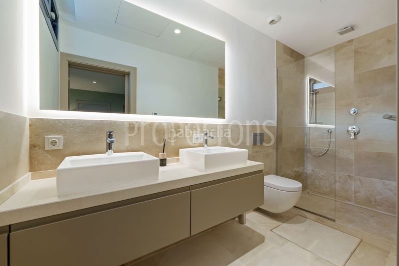 Foto aa944b16-5a1b-4246-8818-ebbdff361695. Casa a Los Naranjos Marbella