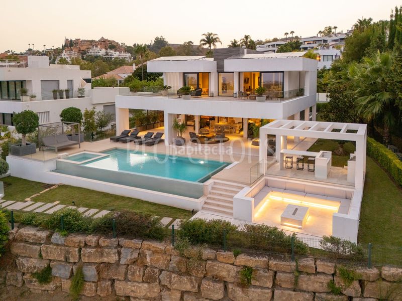 Foto efce4d35-27a7-497b-bca2-af57cb203a58. Casa a Los Naranjos Marbella