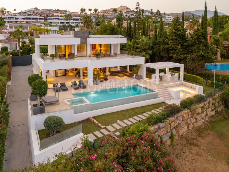 Foto f2f545ce-489b-4997-adb9-bc5c73c7d3d1. Casa a Los Naranjos Marbella