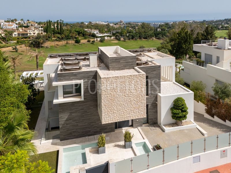 Foto f5a7dd35-6d33-4e5e-99d5-30640ec59458. Casa a Los Naranjos Marbella