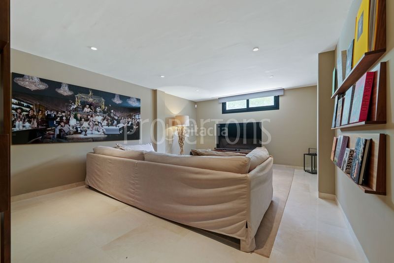 Foto fdf65413-de9c-4052-85b8-23ad245f0d18. Casa a Los Naranjos Marbella