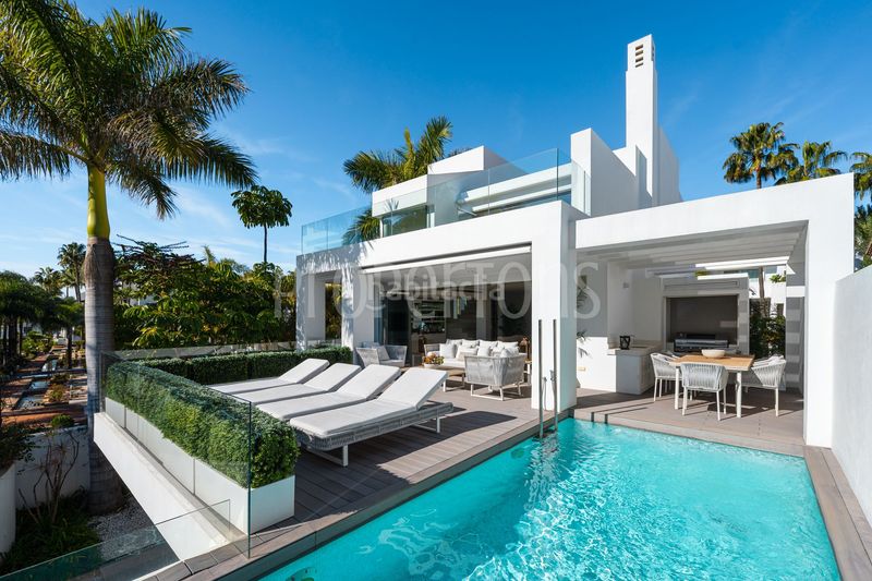 Foto 68769548-0224-4414-b845-780f34483a52. Casa a Puente Romano Marbella
