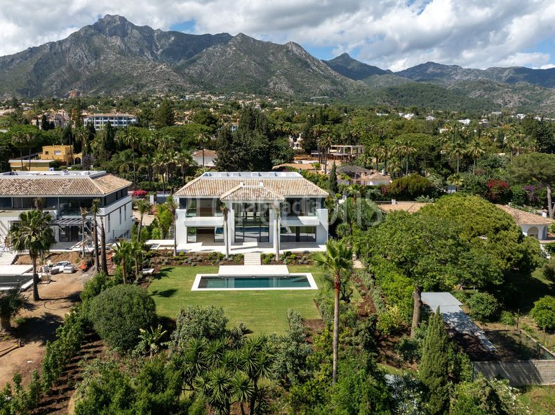 Foto 238243d5-d2ce-4288-a133-eb85ef7ccb61. Casa a La Carolina - Guadalpín Marbella