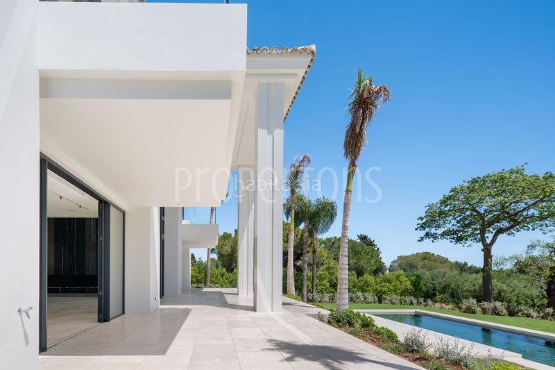 Foto e128c114-eb66-4c10-9542-0ee88299689f. Casa a La Carolina - Guadalpín Marbella