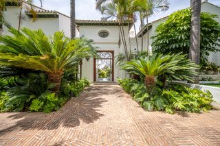 Chalet  Cl mozart-ur sierra blanca 37(p) n2-1 29602 marbella (málaga). Mozart 37