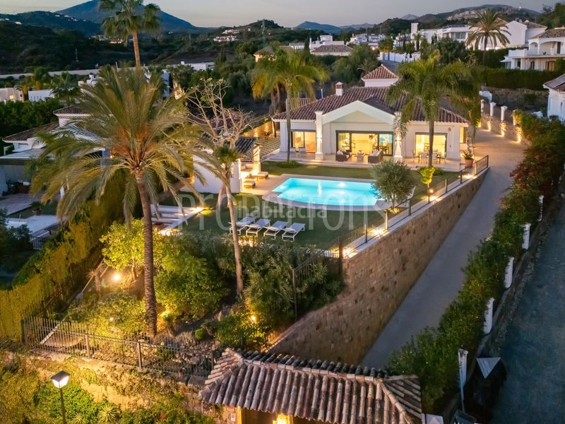Foto fa76d578-9dcd-4346-bace-596f27a5fda0. Casa a Los Naranjos Marbella
