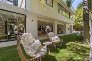 Chalet  Avenida. Las chapas 5