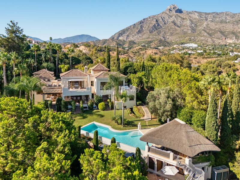 Foto 96d2ba4f-c986-4283-ae04-00fc70637ba7. Chalet 712m<sup>2</sup> el bosque en El Rosario - Ricmar Marbella