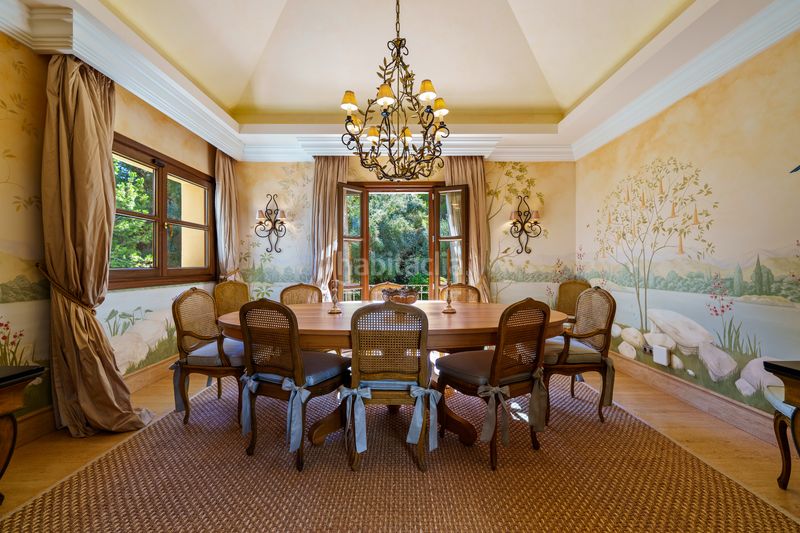 Foto b0f02db0-a2ae-4201-9a12-8588c1a5bd38. Chalet 712m<sup>2</sup> el bosque en El Rosario - Ricmar Marbella