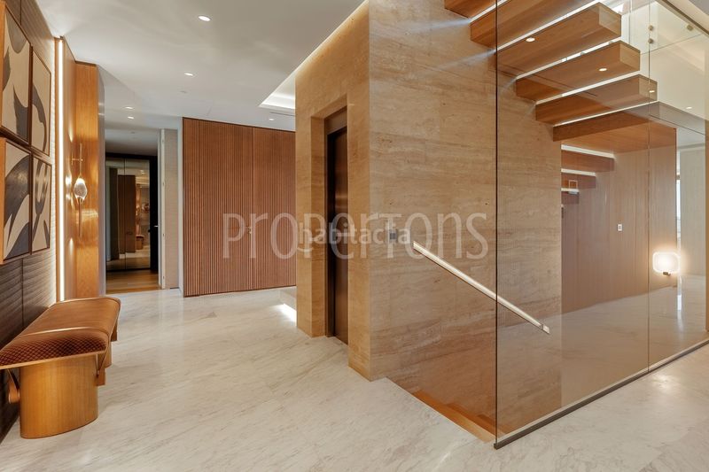 Foto 00d03f68-c656-47c6-ac34-1210d8a68f30. Piso en Las Lomas de Río Verde Marbella