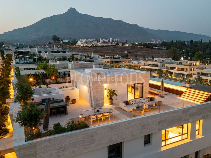 Foto db6d1a8f-5667-4ecc-bead-dd955573bb45. Piso en Las Lomas de Río Verde Marbella