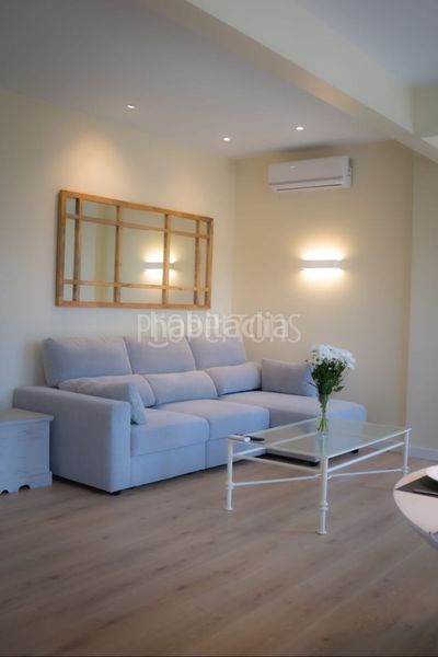 Foto 76bfc6d3-e260-4743-b42a-42db1167b68f. Alquiler piso disponible a partir de octubre!alquila tu hogar ideal en el corazón de santutxu!disfruta de un piso totalmente reformado y equipad en Bilbao