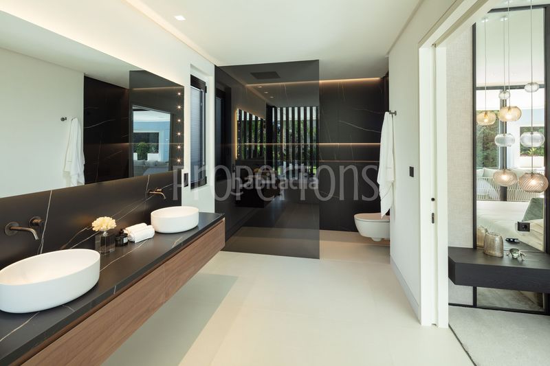 Foto 1ee680f8-403d-4441-8c9c-885afd596e21. Casa en Las Brisas Marbella
