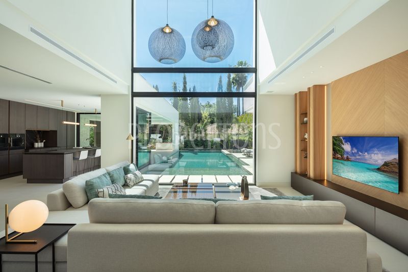 Foto b1b15925-b7df-4fd6-ab15-7f744ecc5794. Casa en Las Brisas Marbella