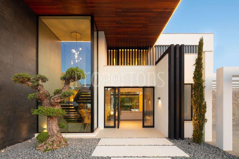Foto df189f94-847a-43a6-96fe-af0f93259190. Casa en Las Brisas Marbella