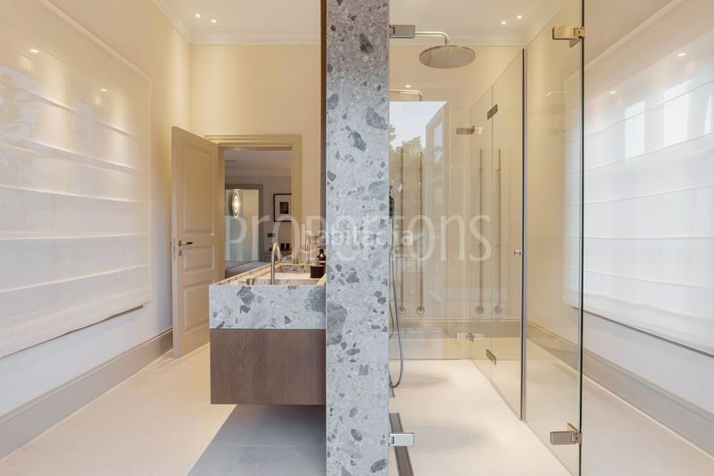 Foto ff5c3dad-e662-437e-be0c-a5580e7fcfca. Casa en Las Brisas Marbella