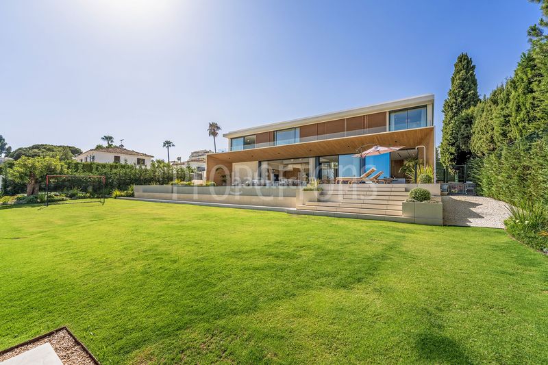 Foto ac9332b7-5fde-44cc-b5bc-80f729809d0f. Casa en Guadalmina Alta Marbella