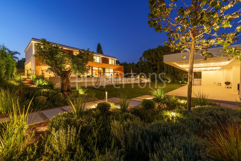 Foto b759787c-9442-4dac-aaa9-dc0bbaacdcb8. Casa en Guadalmina Alta Marbella